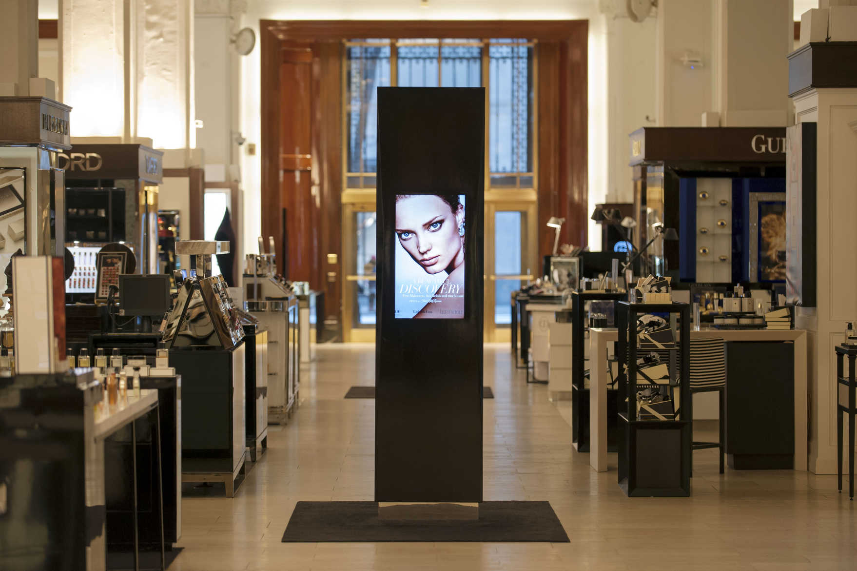 Saks_Beautiful_Discovery_01_19_16_006